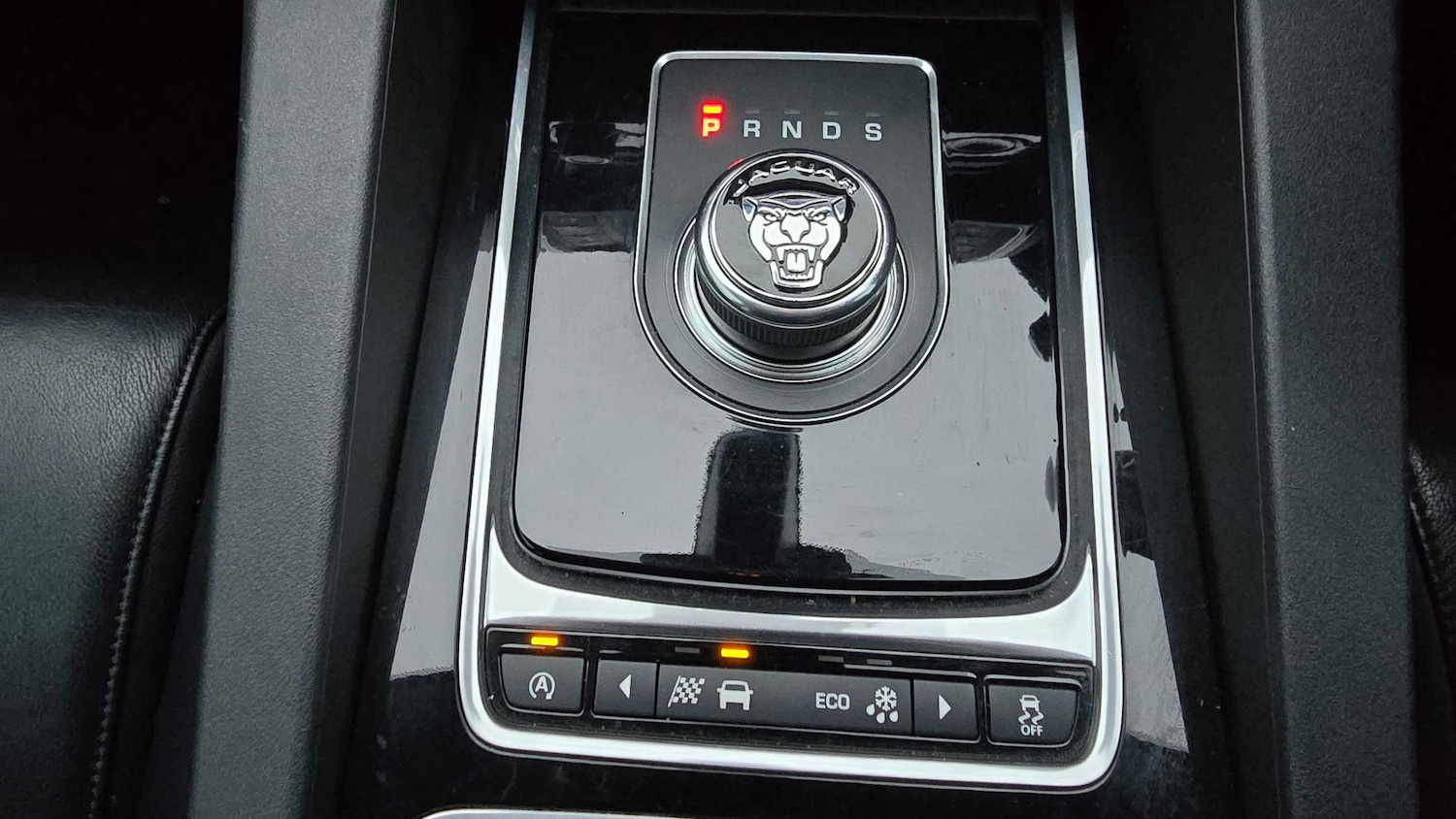 Used Jaguar F-Pace 2017 for sale - 77044198: Photo 24