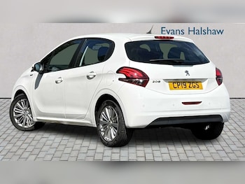 Used Peugeot 208 2019 for sale - 79428801: Photo
