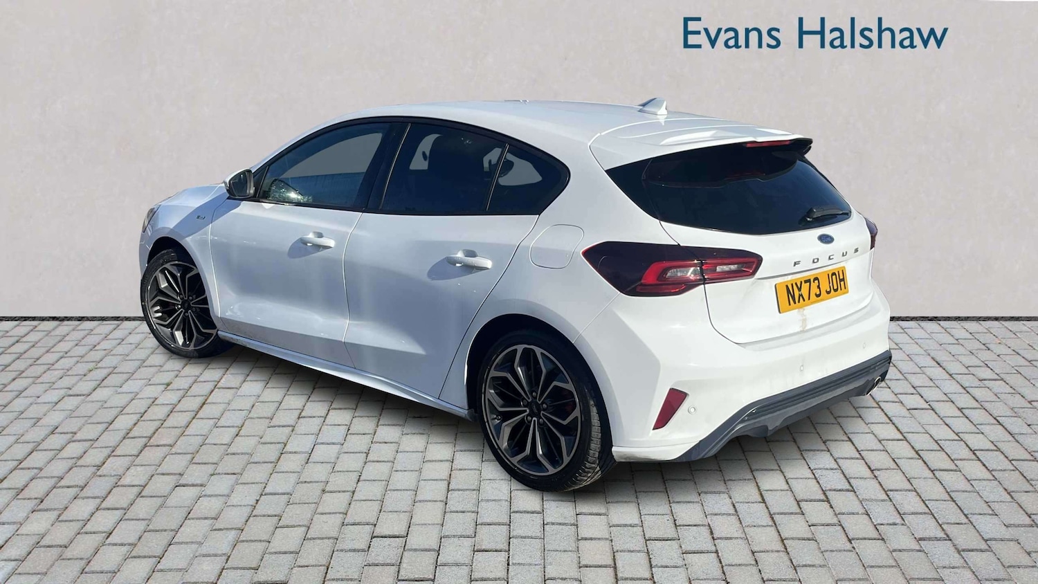 Used Ford Focus 2023 for sale - 77800075: Photo 3