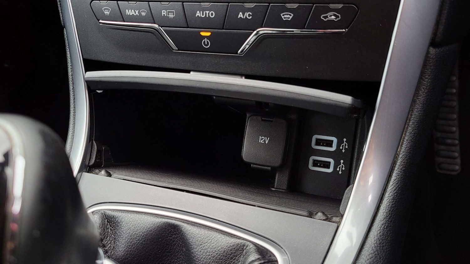 Used Ford S-Max 2017 for sale - 75917960: Photo 31