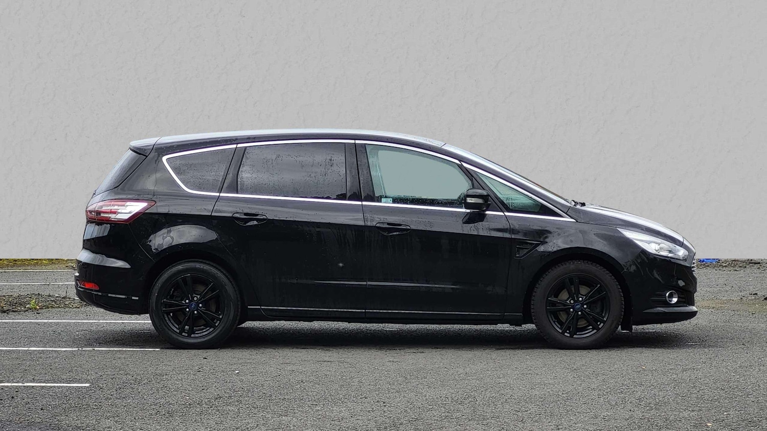 Used Ford S-Max 2017 for sale - 75917960: Photo 4