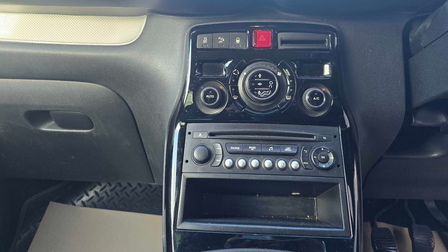 Used Citroen C3 Picasso 2016 for sale - 77638469: Photo 10