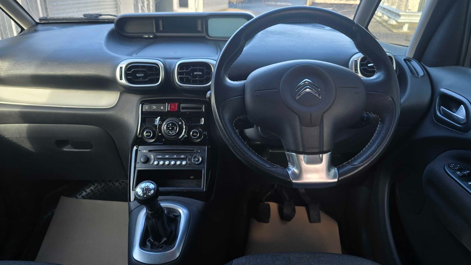 Used Citroen C3 Picasso 2016 for sale - 77638469: Photo 8