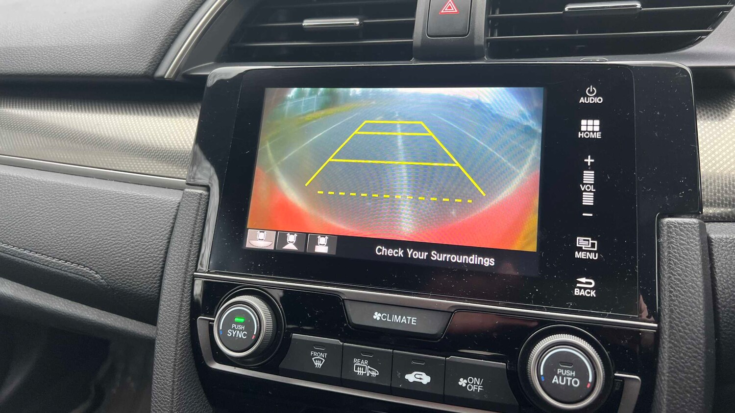 Used Honda Civic 2017 for sale - 77913974: Photo 19