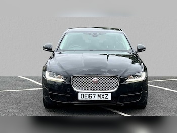 Used Jaguar XE 2017 for sale - 76390720: Photo
