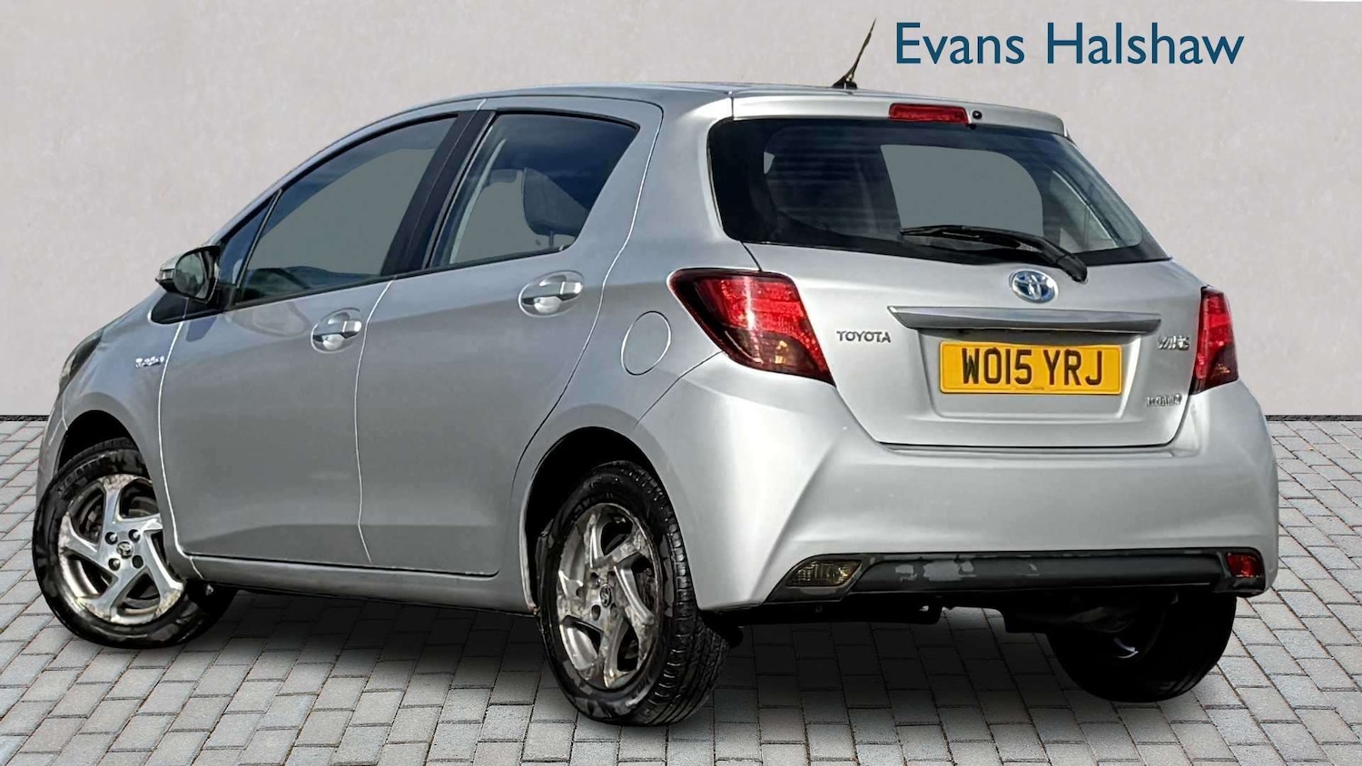 Used Toyota Yaris 2015 for sale - 78024192: Photo 3