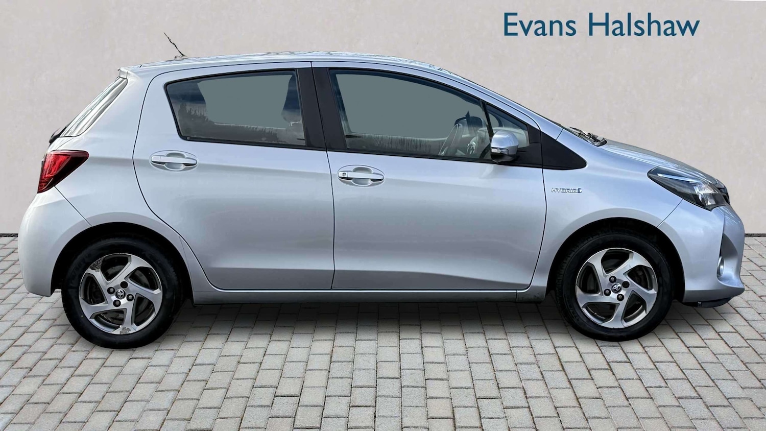 Used Toyota Yaris 2015 for sale - 78024192: Photo 5