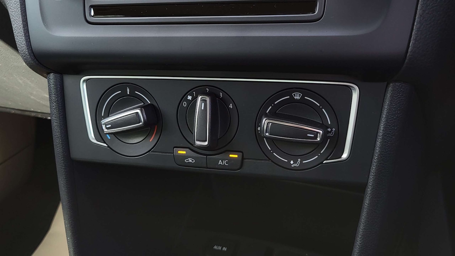 Used Volkswagen Polo 2016 for sale - 76774289: Photo 28