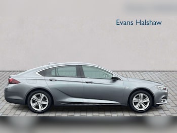 Used Vauxhall Insignia 2018 for sale - 79443696: Photo