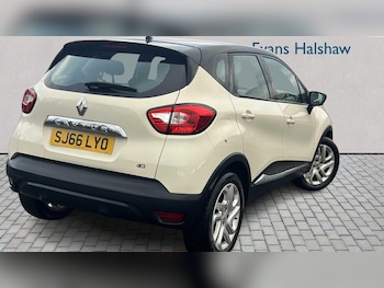 Used Renault Captur 2016 for sale - 77500463: Photo