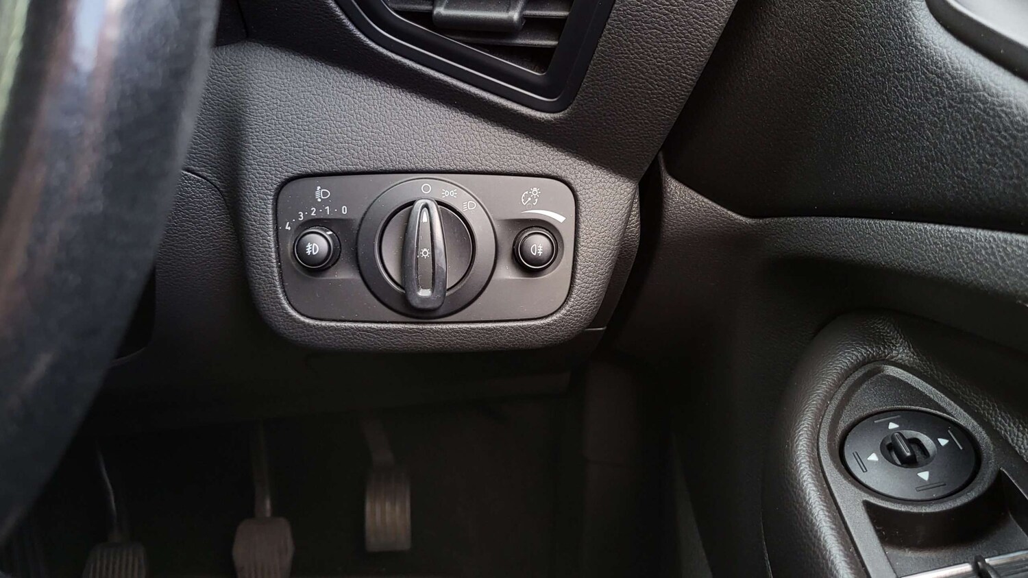 Used Ford Kuga 2015 for sale - 76113422: Photo 28
