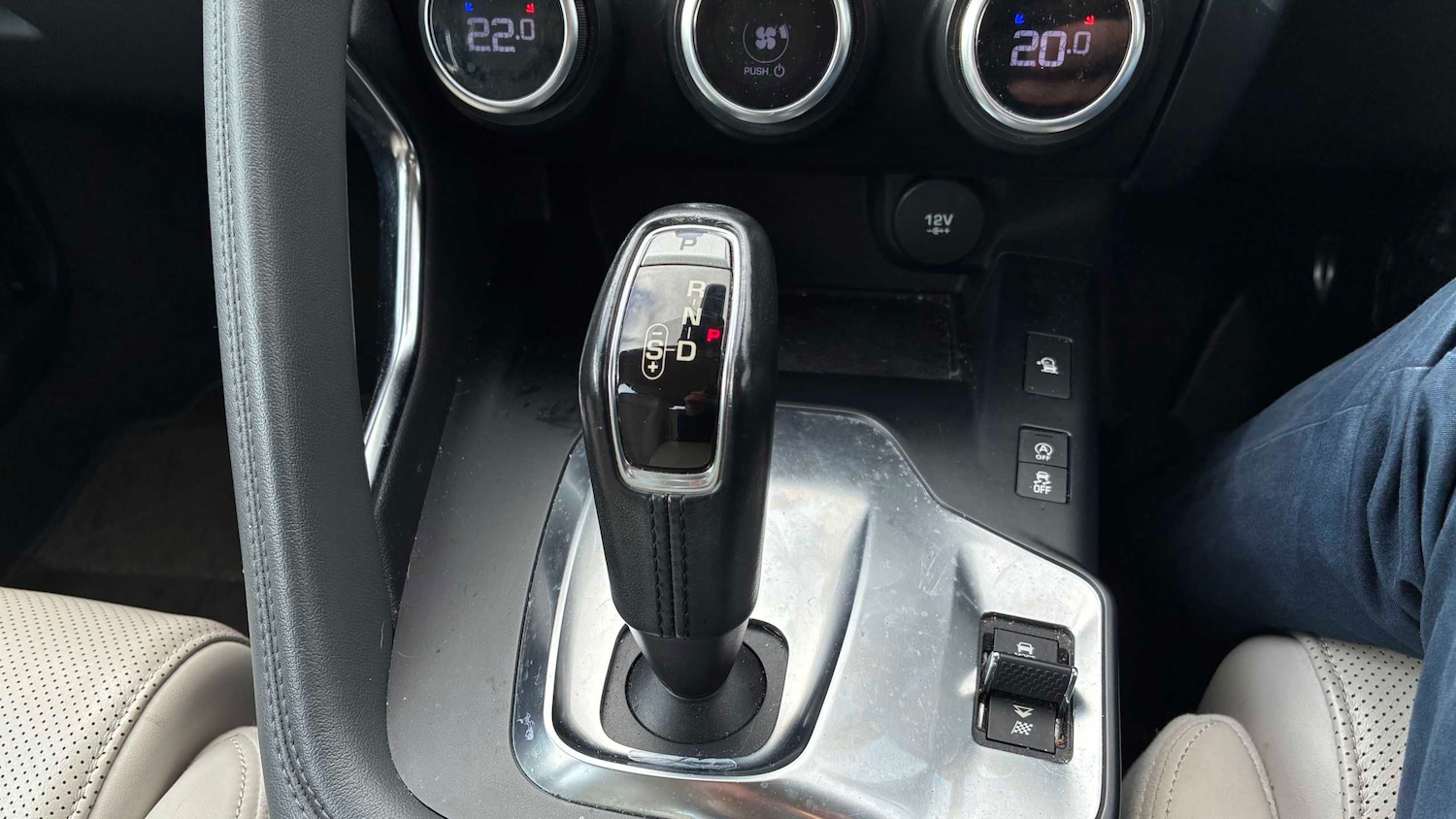 Used Jaguar E-Pace 2018 for sale - 77928793: Photo 13