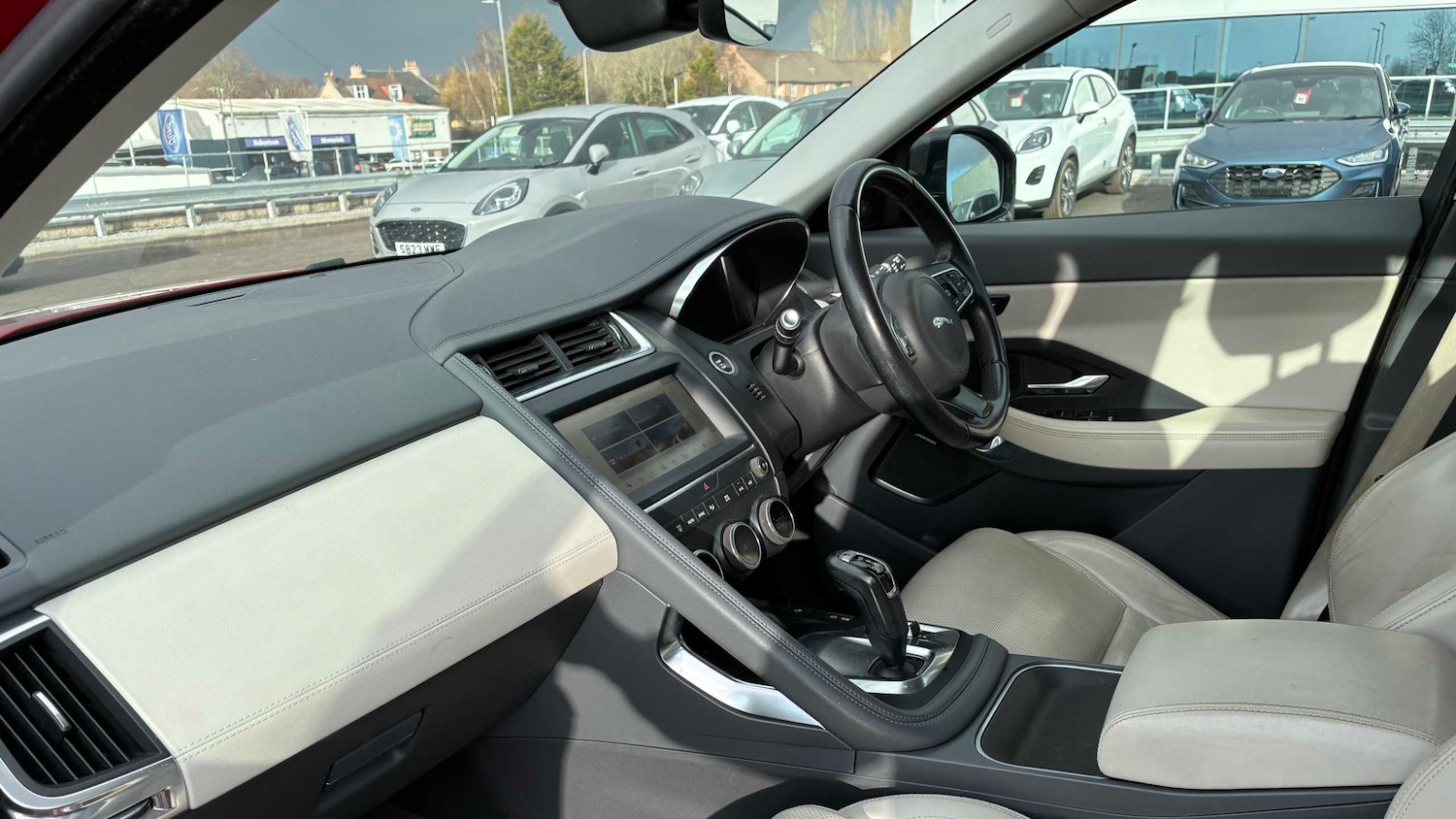 Used Jaguar E-Pace 2018 for sale - 77928793: Photo 16