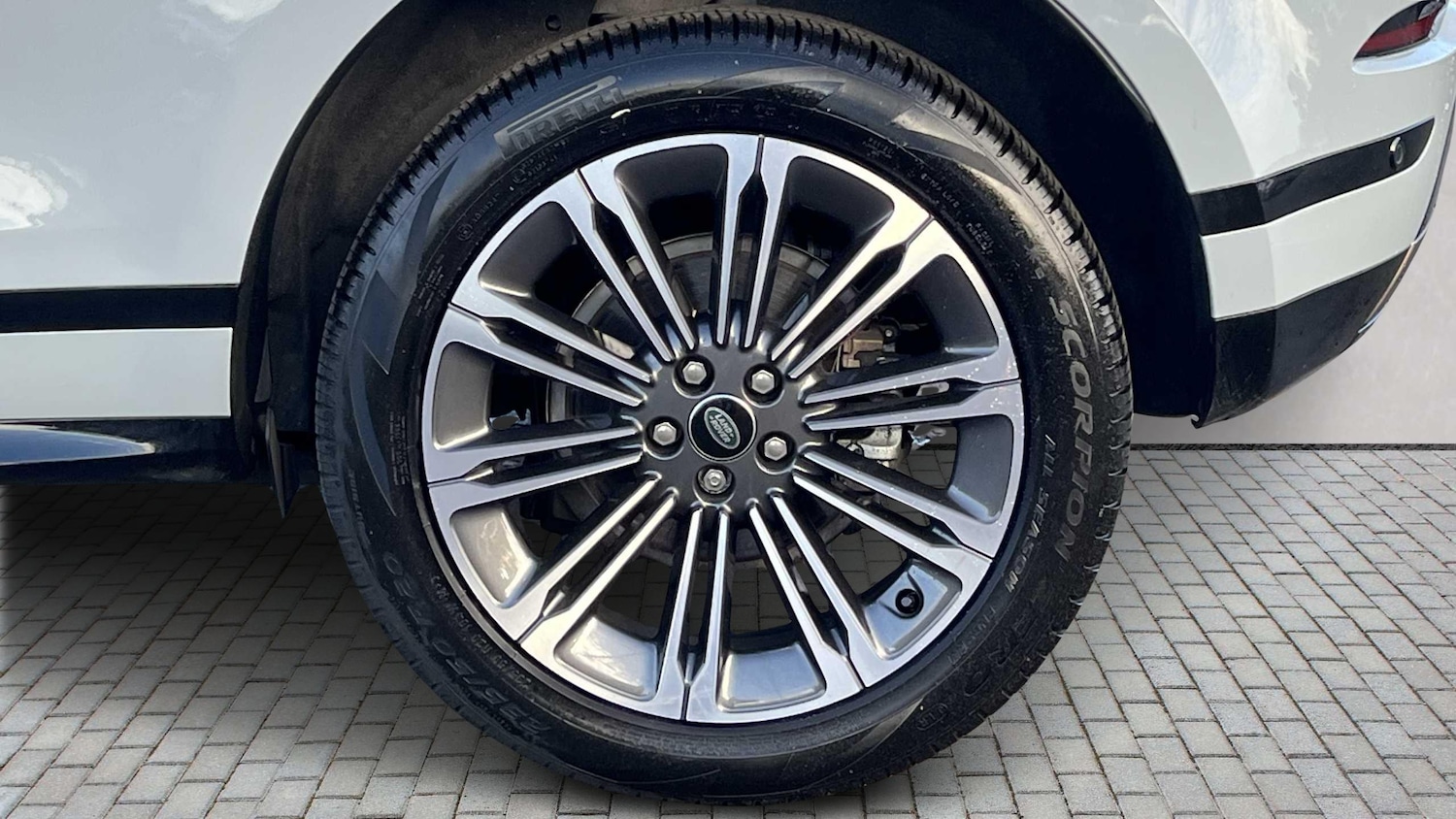 Used Land Rover Range Rover Evoque 2023 for sale - 76401294: Photo 11