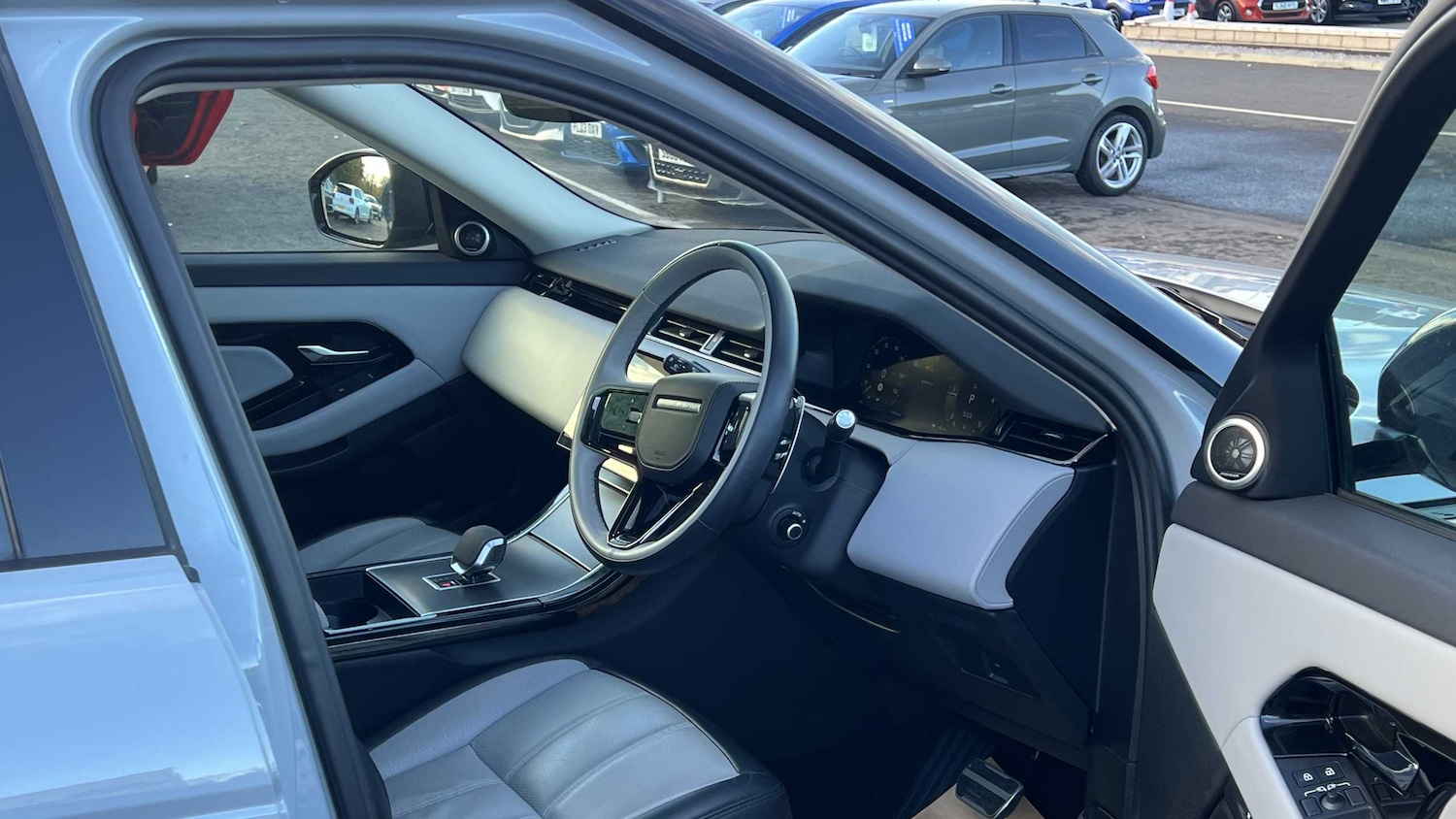 Used Land Rover Range Rover Evoque 2023 for sale - 76401294: Photo 14