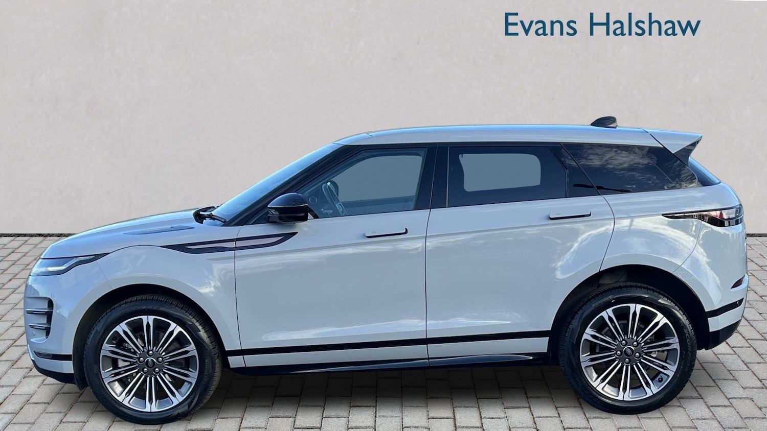 Used Land Rover Range Rover Evoque 2023 for sale - 76401294: Photo 4