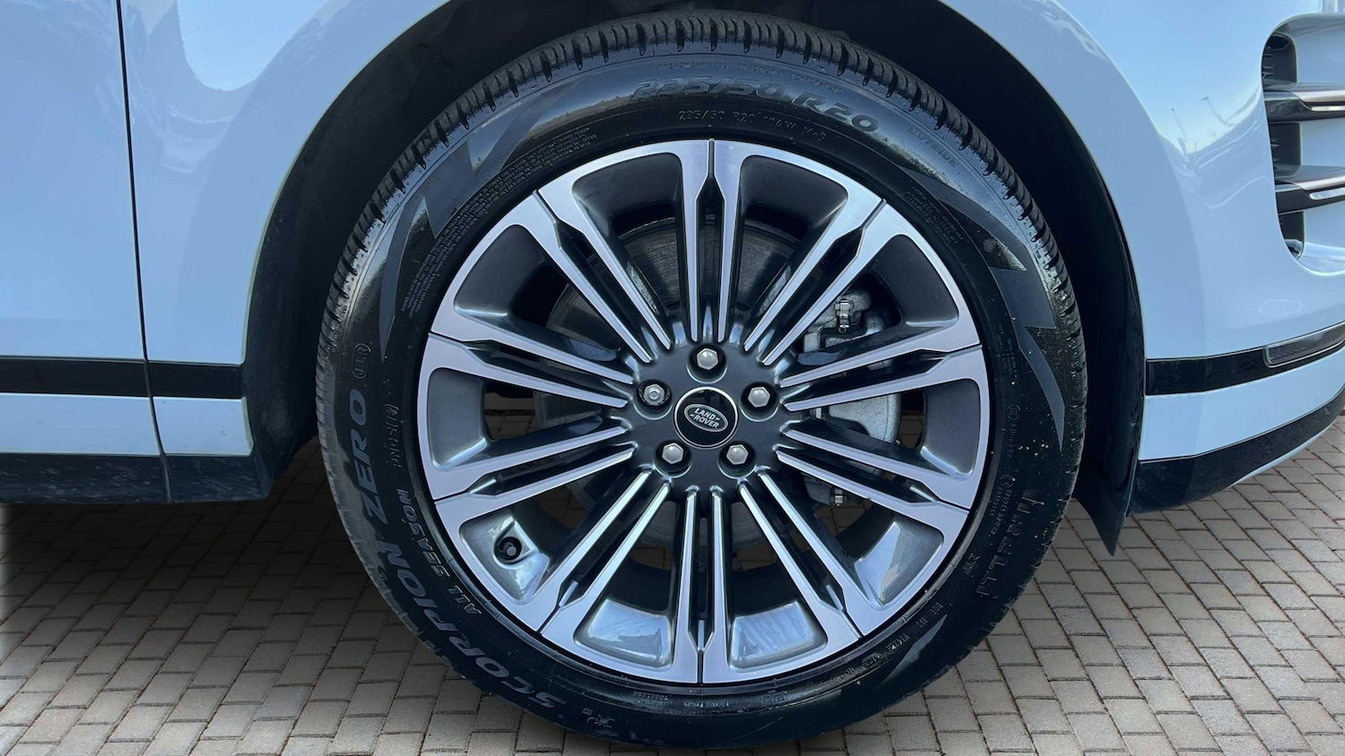 Used Land Rover Range Rover Evoque 2023 for sale - 76401294: Photo 9