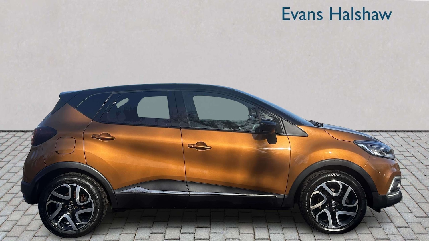 Used Renault Captur 2018 for sale - 77740821: Photo 4