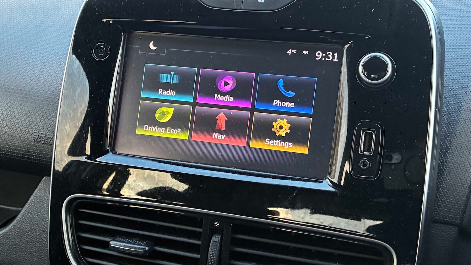 Used Renault Clio 2018 for sale - 77308472: Photo 10