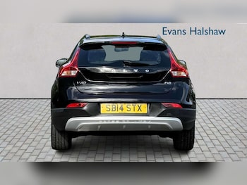 Used Volvo V40 2014 for sale - 79376832: Photo