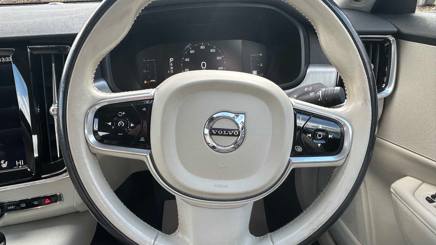 Used Volvo S90 2017 for sale - 77842536: Photo 17