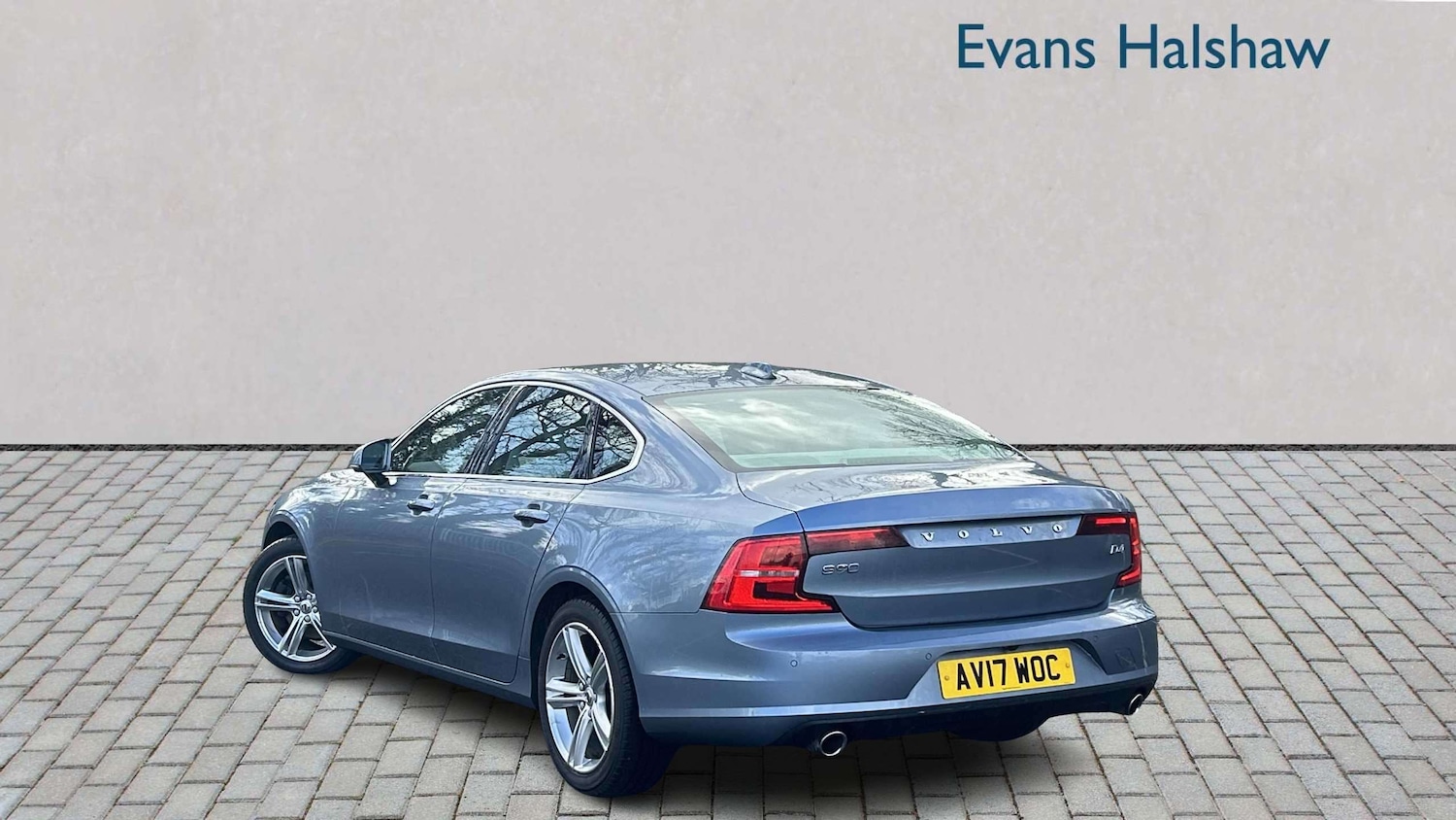 Used Volvo S90 2017 for sale - 77842536: Photo 2