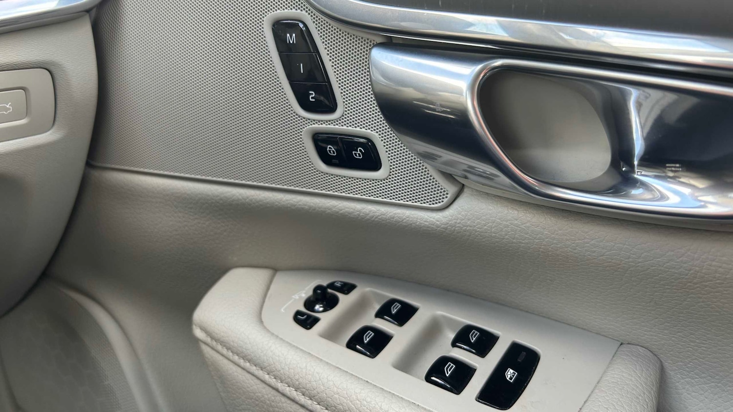 Used Volvo S90 2017 for sale - 77842536: Photo 23