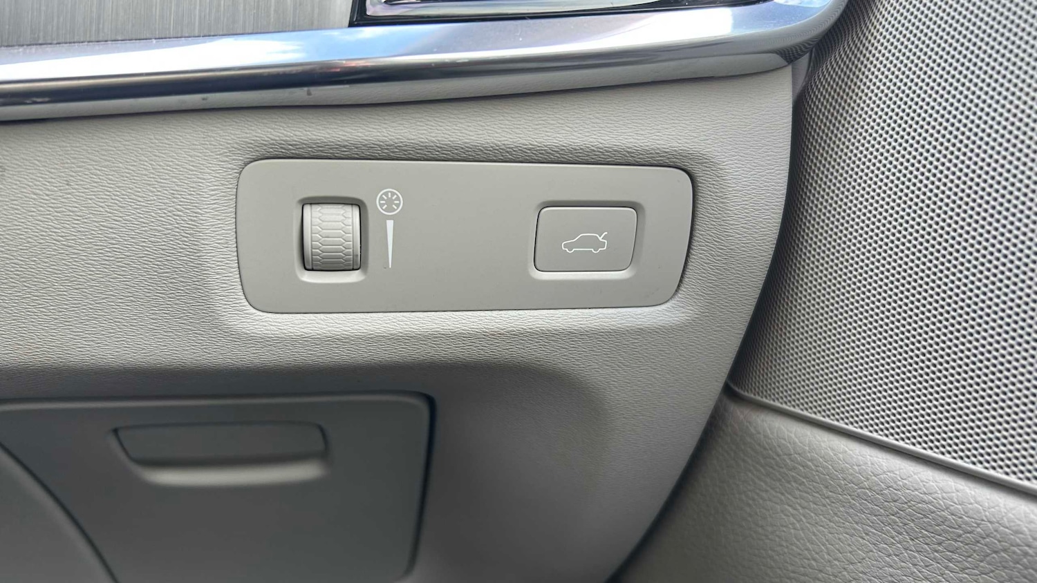 Used Volvo S90 2017 for sale - 77842536: Photo 24