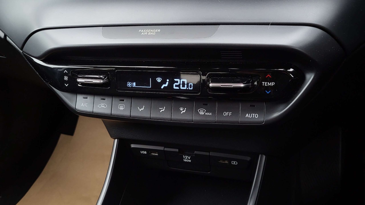 Used Hyundai i20 2022 for sale - 76286298: Photo 23