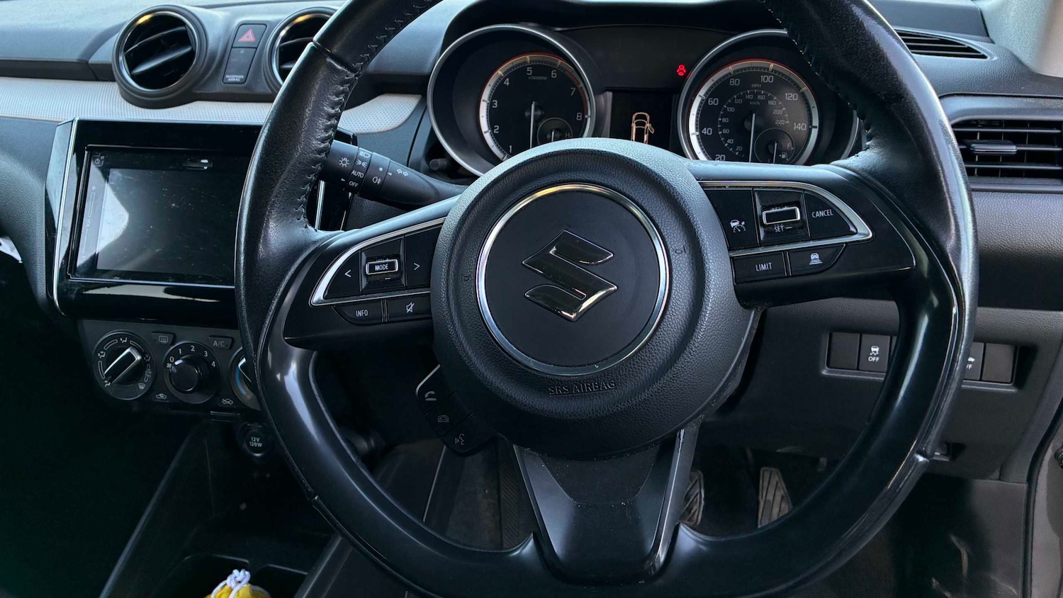 Used Suzuki Swift 2021 for sale - 76668952: Photo 9