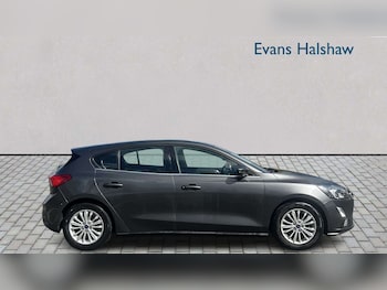 Used Ford Focus 2020 for sale - 78234107: Photo