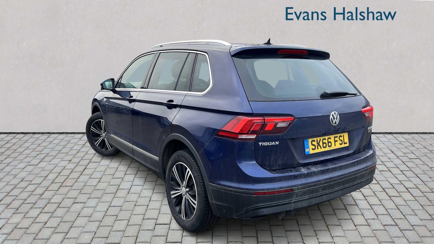 Used Volkswagen Tiguan 2016 for sale - 77397830: Photo 2