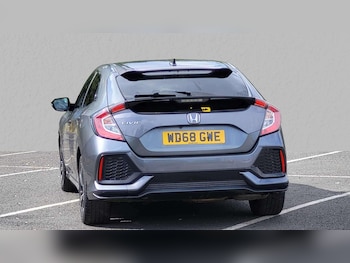 Used Honda Civic 2019 for sale - 75917844: Photo
