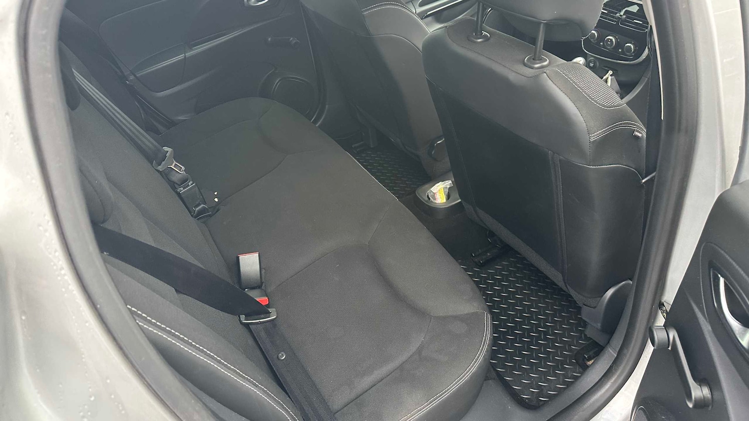 Used Renault Clio 2015 for sale - 76515637: Photo 10