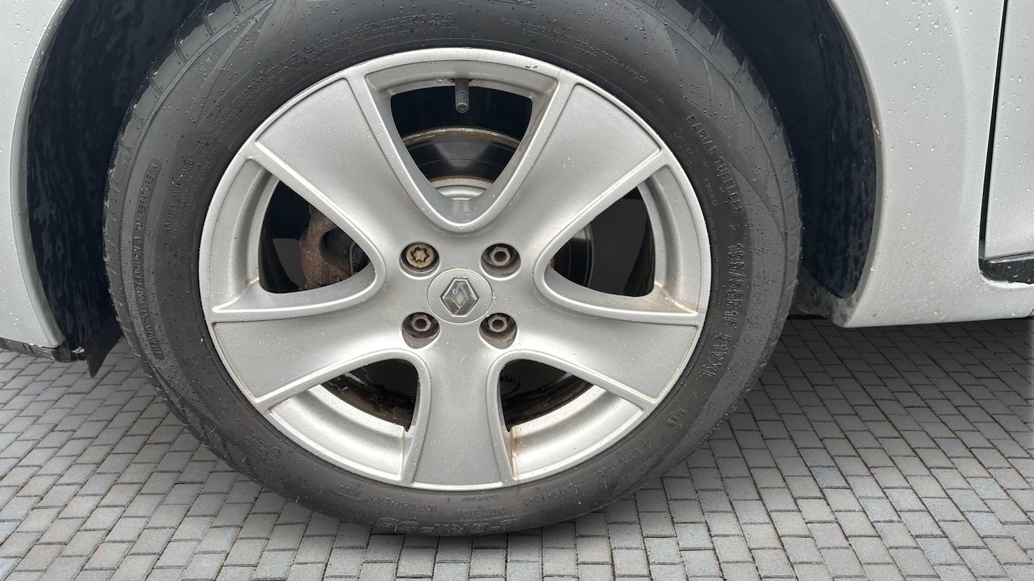 Used Renault Clio 2015 for sale - 76515637: Photo 16