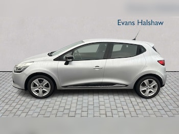 Used Renault Clio 2015 for sale - 76515637: Photo