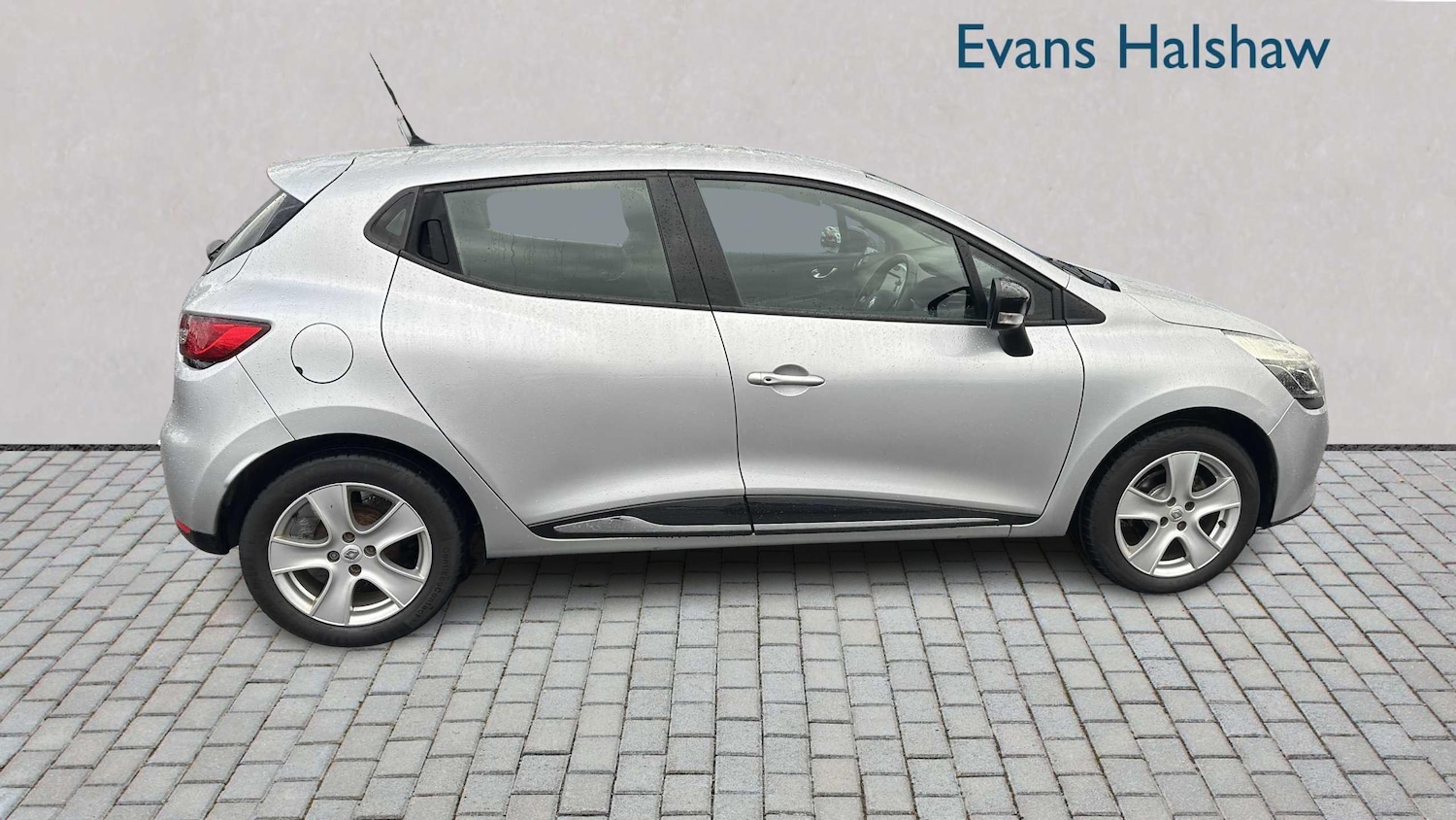 Used Renault Clio 2015 for sale - 76515637: Photo 8