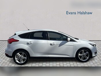 Used Ford Focus 2017 for sale - 78023988: Photo