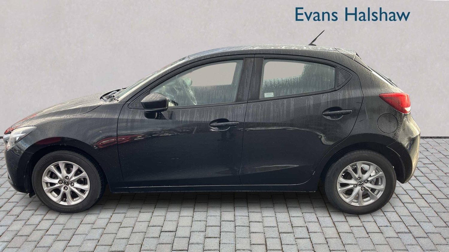 Used Mazda Mazda2 2018 for sale - 76515521: Photo 3
