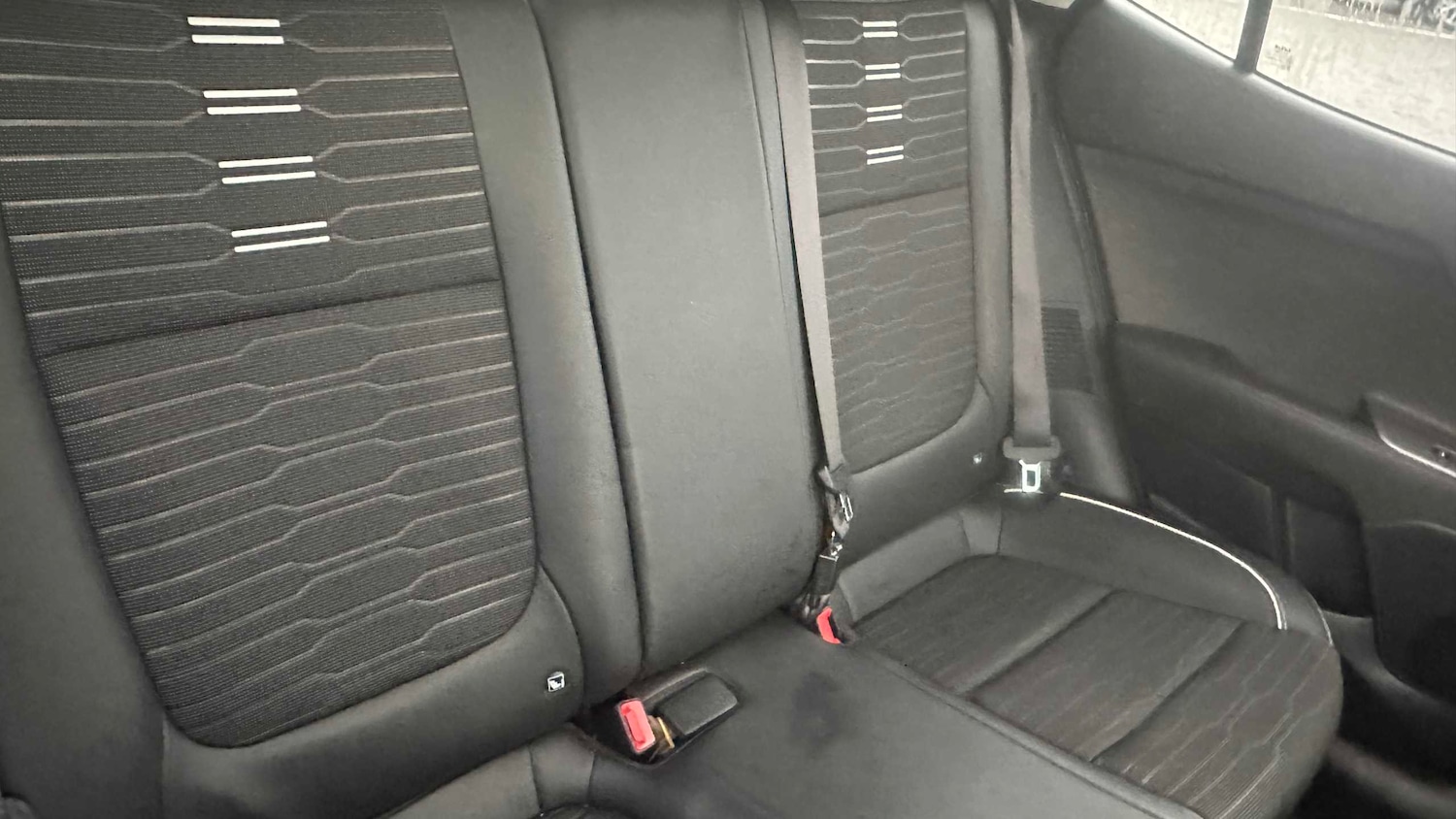 Used Kia Stonic 2024 for sale - 76842865: Photo 11