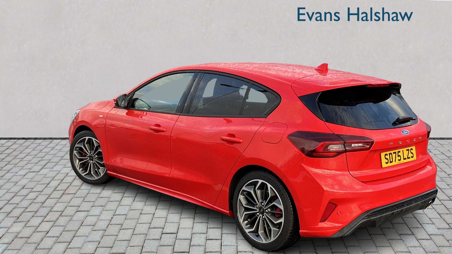 Used Ford Focus 2025 for sale - 76902272: Photo 2