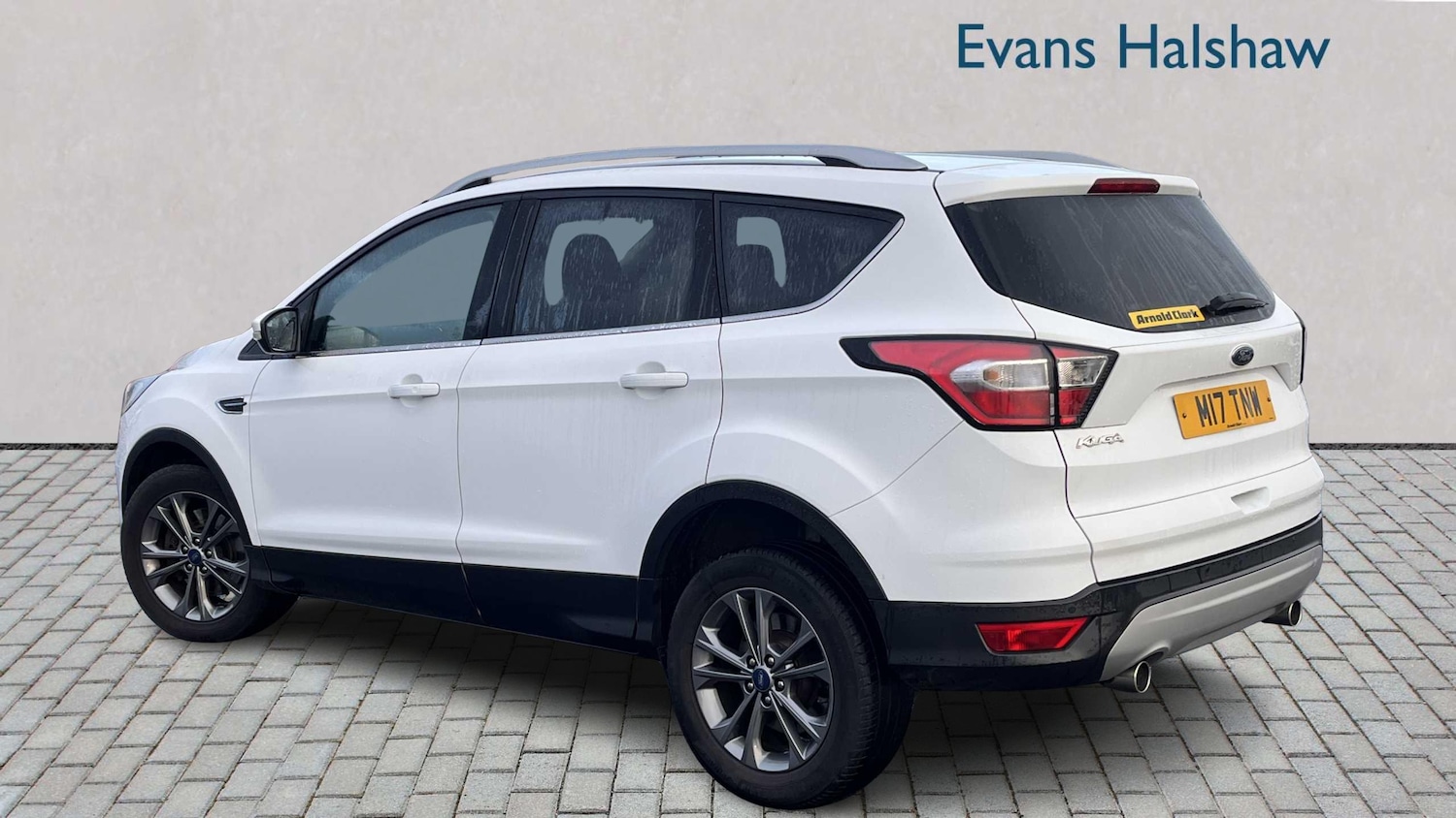 Used Ford Kuga 2017 for sale - 77000305: Photo 2