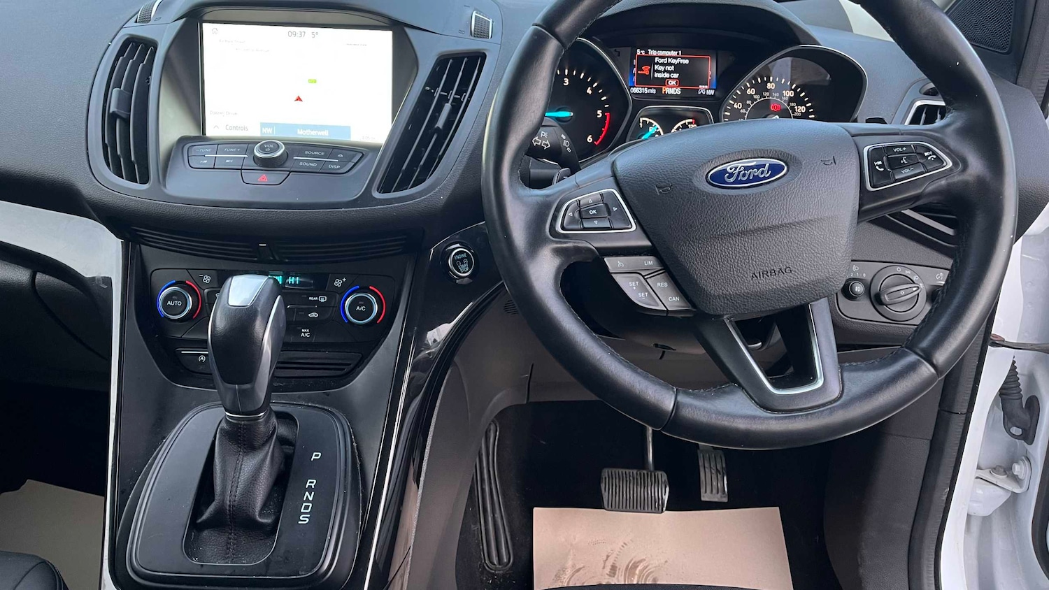 Used Ford Kuga 2017 for sale - 77000305: Photo 5