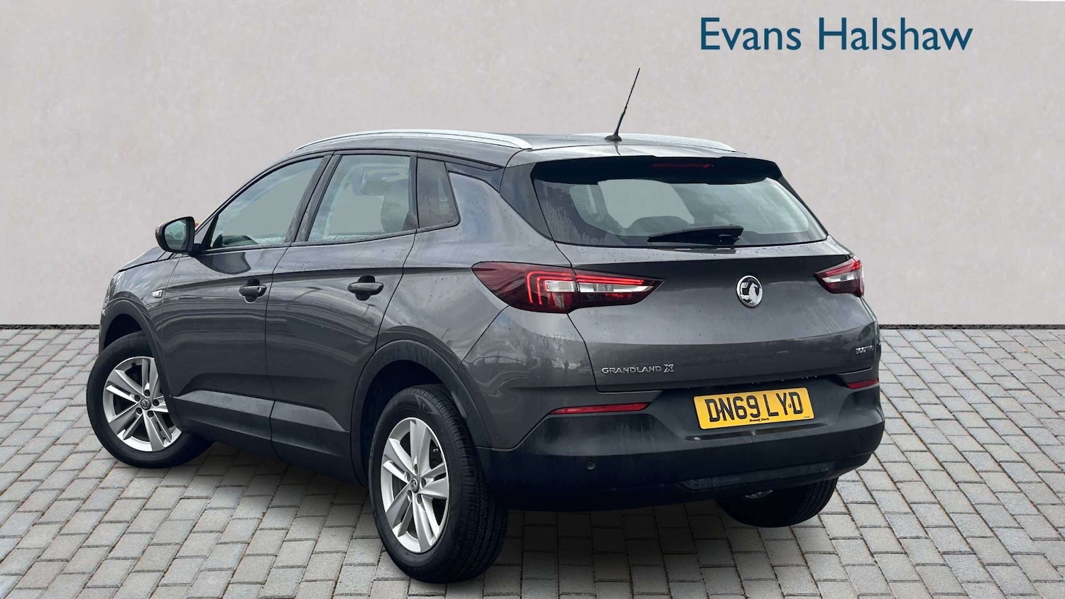 Used Vauxhall Grandland X for sale - 77943499: Photo 2
