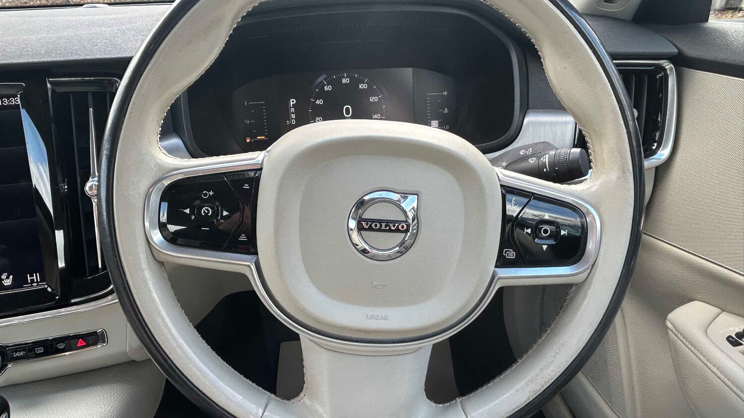 Used Volvo S90 2017 for sale - 78037622: Photo 17