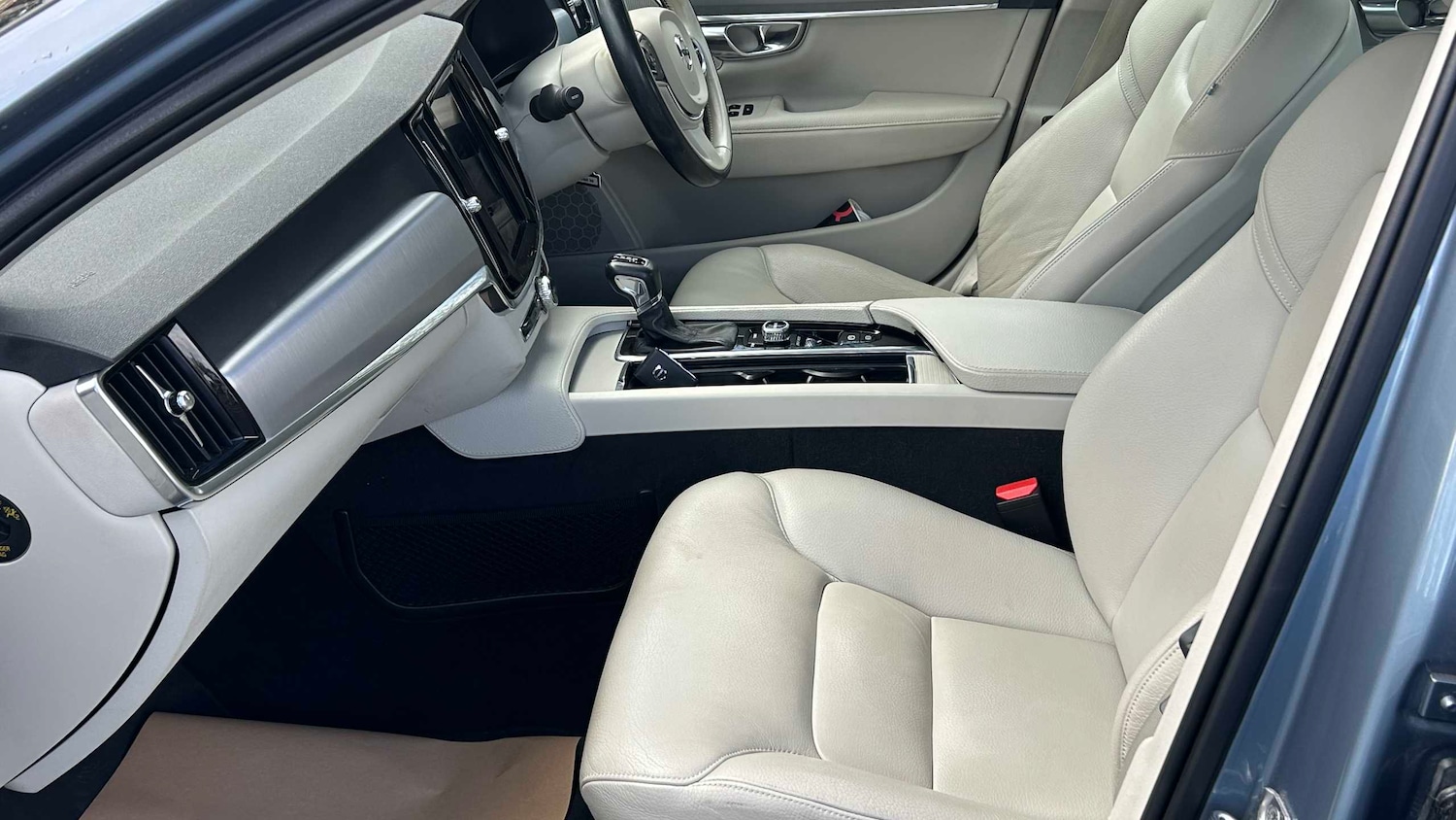 Used Volvo S90 2017 for sale - 78037622: Photo 8