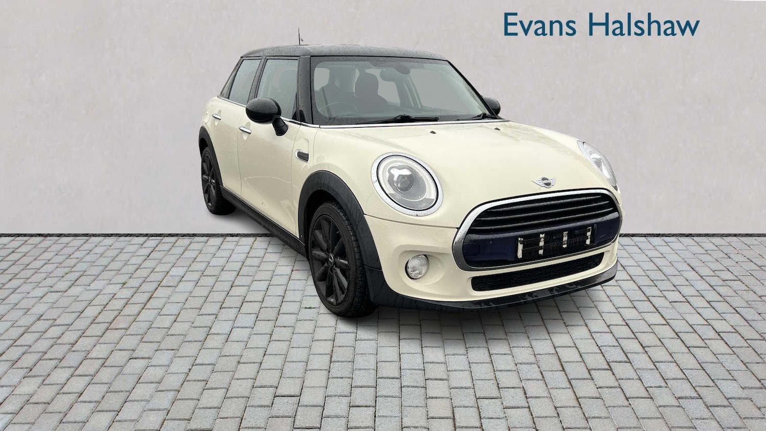 Used MINI Hatch 2017 for sale - 76624600: Photo 1