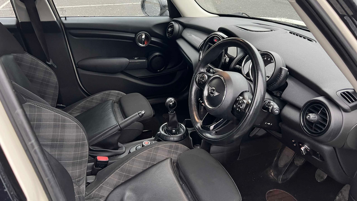 Used MINI Hatch 2017 for sale - 76624600: Photo 14