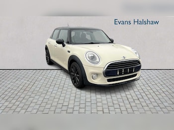 Used MINI Hatch 2017 for sale - 76624600: Photo
