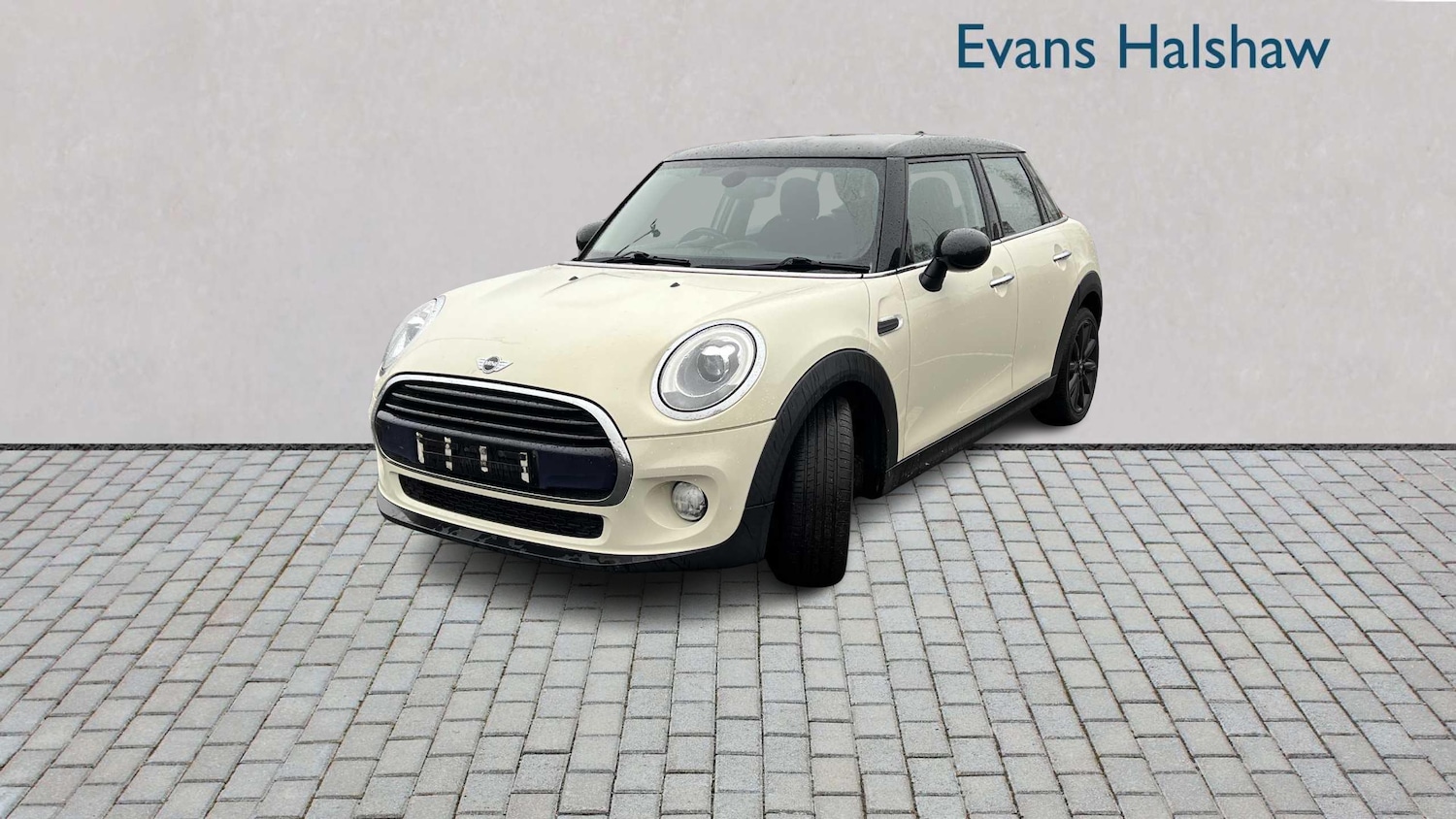 Used MINI Hatch 2017 for sale - 76624600: Photo 2